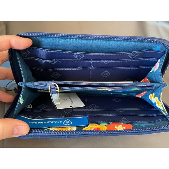 NWT Vera Bradley RFID Georgia Wallet - Santiago woven in Signature Cotton - Picture 5 of 7